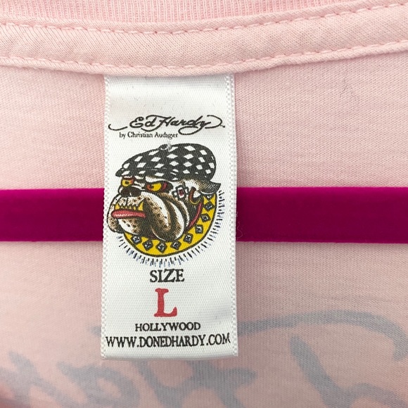 Ed Hardy โป Pepe Le Pew Tattoo โป Crystal Tee โป - Picture 5 of 15